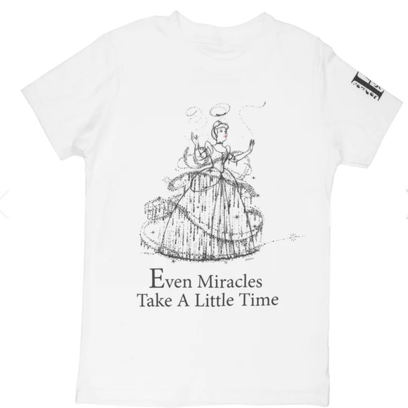 Last Chance - Huntington Library | Disney Exhibit Cinderella T-Shirt NWT - Picture 1 of 10